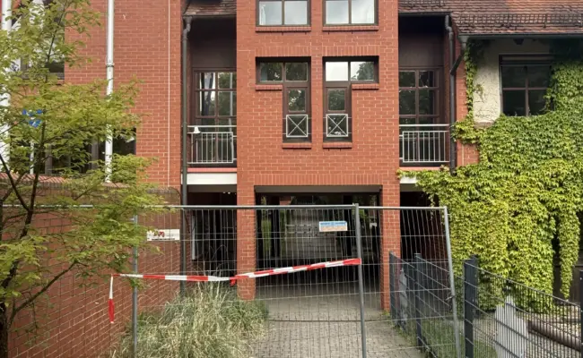 Sperrung des Fußweges zwischen der Kita Stadtzentrum und dem Rathaus